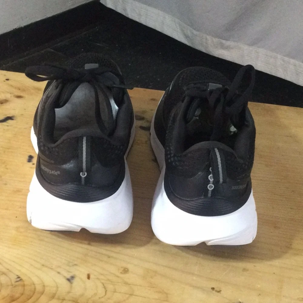 Men's Black Athletic Socks - No Brand Listed